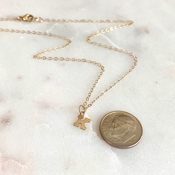 14k Gold Filled K Initial Letter Necklace - Picture 5 of 8